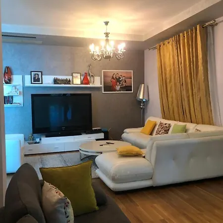 Vila Alexander Shëngjin