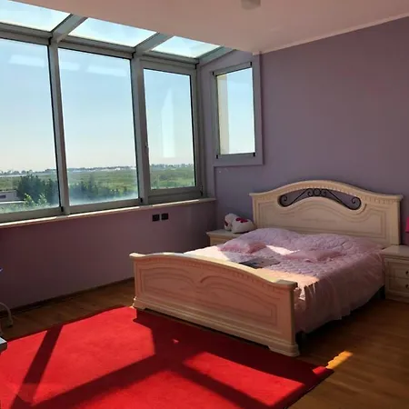 Vila Alexander Shëngjin